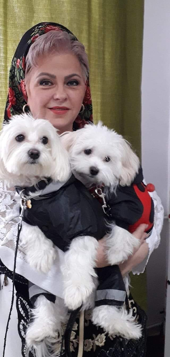 Drama interpretei de muzică populară Valeria Arnăutu. I-au murit părinții în mai puțin de două săptămâni! “Mă simt cu sufletul pustiit”
