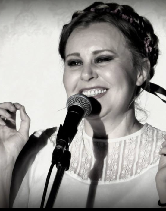 Vedeta din România care avea INTERZIS la sărbătoarea Paștelui sau a Crăciunului. Care e motivul? „Rușinea satului”