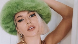 Lidia Buble, așa cum n-ai mai văzut-o. Fosta iubită a lui Răzvan Simion de la Antena 1 s-a filmat goală, în cadă