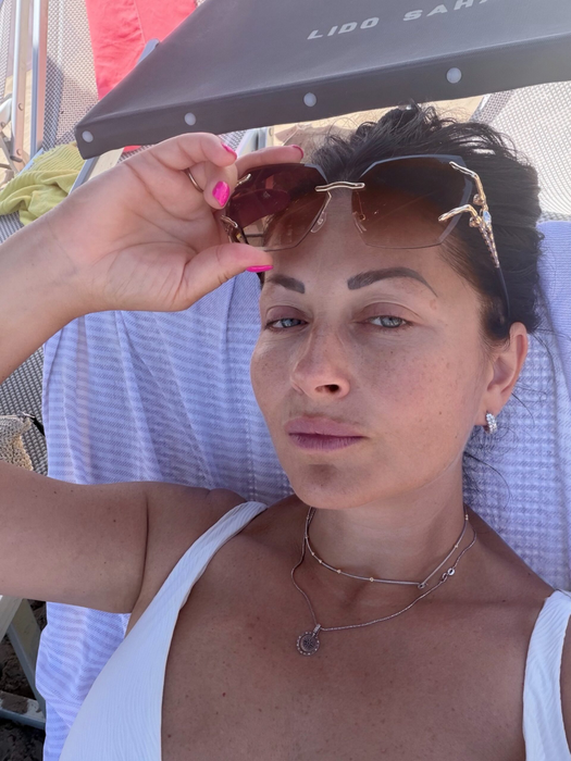 Gabriela Cristea, replică vehementă pentru cei care îi critică silueta: „Nu o să îmi amân viața până în ziua în care voi corespunde standardelor altcuiva”