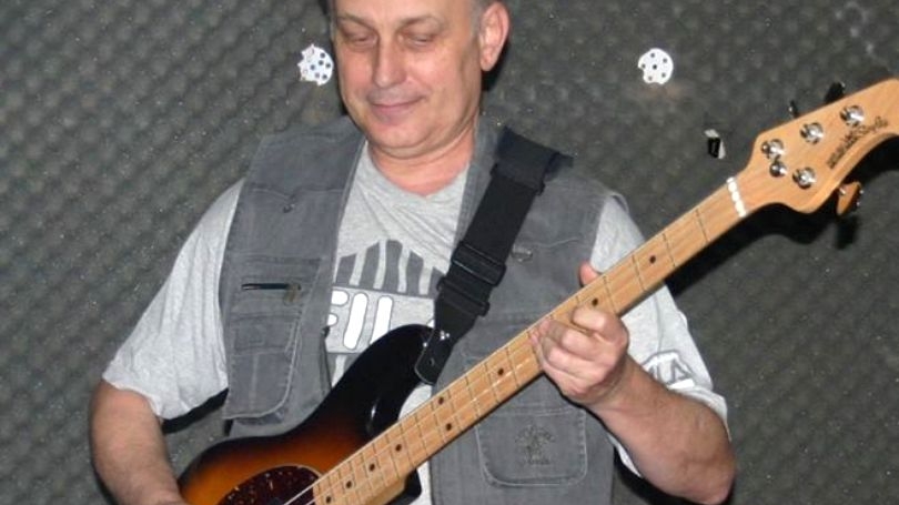 A murit Dragoș Vasiliu de la Mondial, unul din muzicienii de căpătâi ai pop-rockului românesc