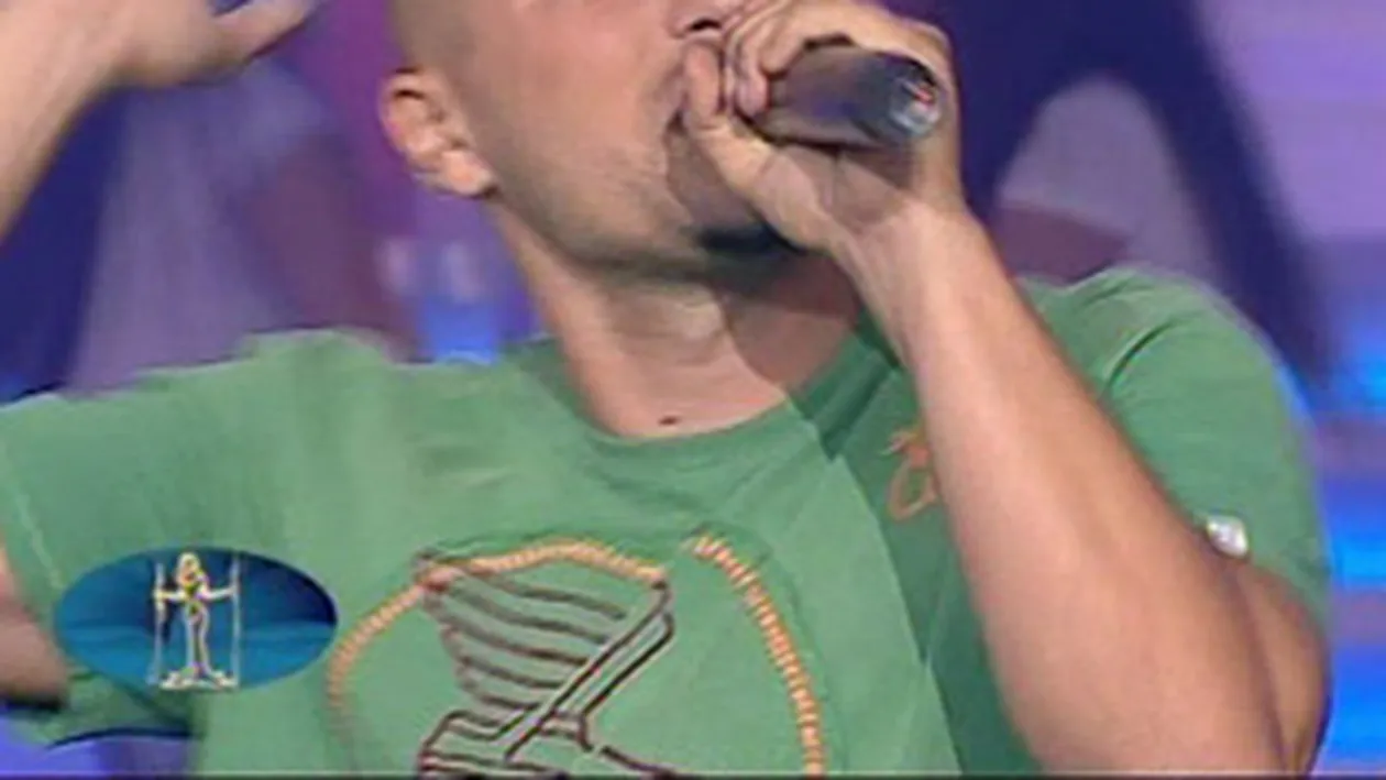 Puya nu prea sta pe Facebook: Netul omoara comunicarea! Esti de acord cu el?