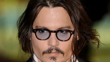 Frumusetea bate barbatia! VEZI AICI de ce femeile il prefera pe Johnny Depp, nu pe Sean Connery!