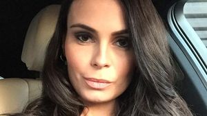 ANCA SEREA, siluetă de milioane după ce a adus pe lume al cincilea copil! Primele imagini cu vedeta după ce a născut 