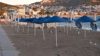 Destinația de vacanță a românilor a interzis fumatul pe plajă. Ce schimbări au făcut autoritățile locale din acest sezon