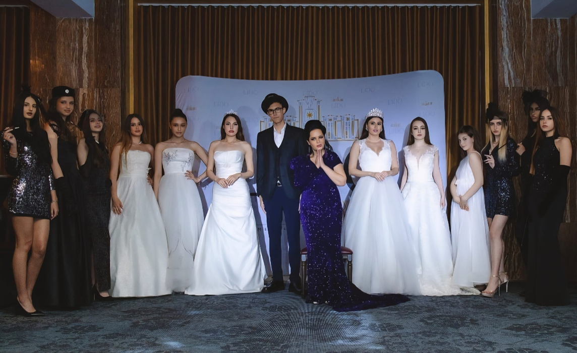 Un celebru designer din România, petrecere cu ștaif de ziua sa de naștere! Vedetele prezente au avut parte de un spectacol inedit