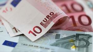 Curs BNR 13 noiembrie. Vești proaste pentru români, leul primește încă o lovitură