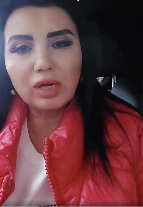 Vedeta care și-a luat haine de la Piața Obor. O vezi non-stop pe la Antena 1, dar nu știai că se îmbracă de la tarabă