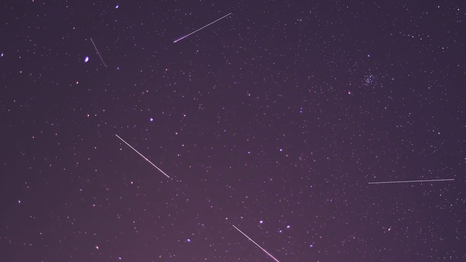 Eveniment astronomic special, în România. Sateliții Starlink vor putea fi văzuți vineri noaptea. VIDEO