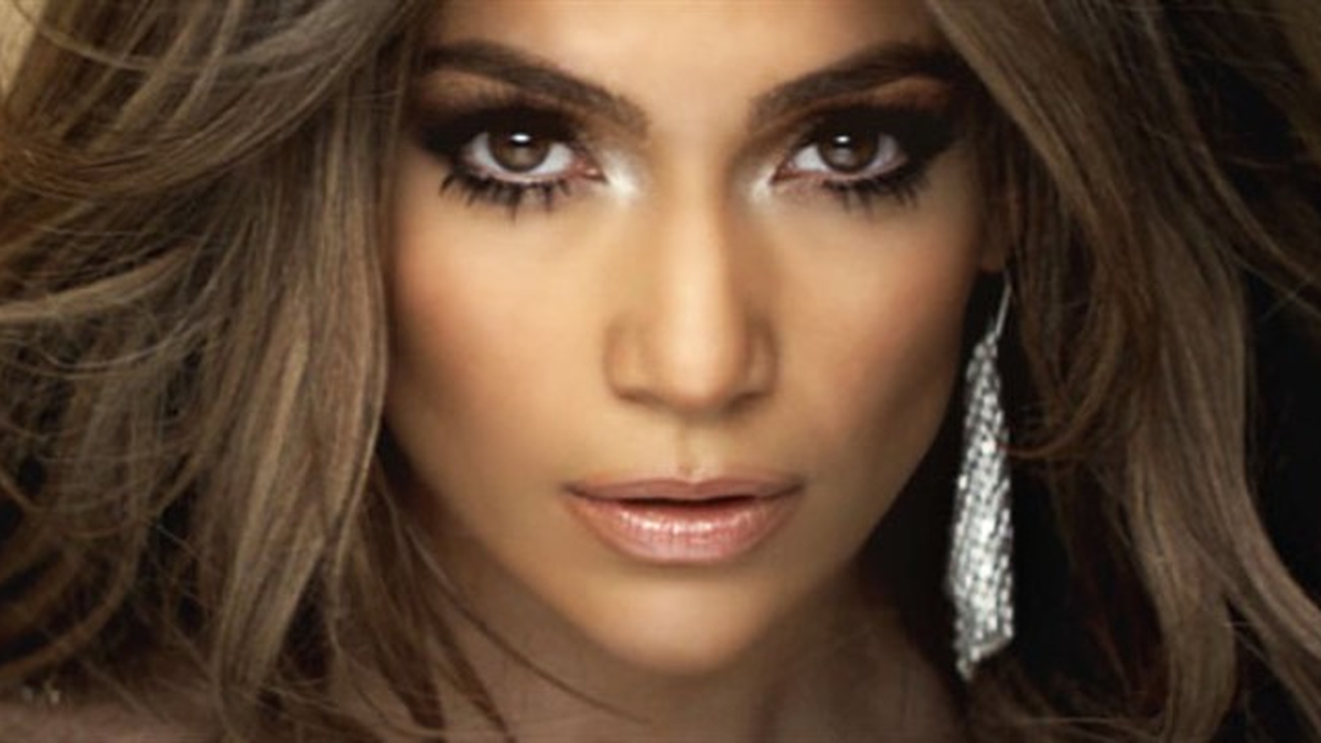 Jennifer Lopez face dezvăluiri surprinzătoare: ”Sunt frumoasă, faimoasă şi…”
