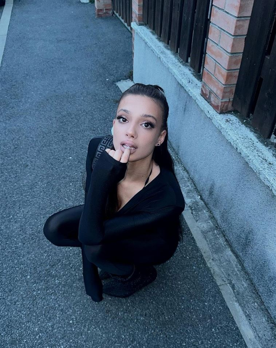 Alexandra Domnița este iubita lui Albert