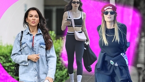 TOP 15 vedete care au renunțat la lucrurile scumpe pentru un accesoriu de câțiva lei. Memelușa, Delia și Ruxandra Luca au lansat noul trend al verii