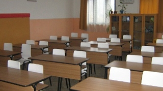 Elevii care au absente nemotivate nu vor mai primi alocatiile!