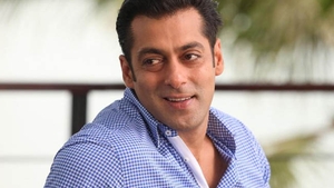 Salman Khan, cazat la cel mai luxos hotel din Sibiu! Vezi in ce lux sta actorul si afla cate sute de euro costa camera lui