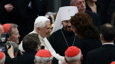 Ce-i frumos, si Papei ii place!