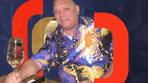 Ce s-a întâmplat, de fapt, în restaurant înainte de Anul Nou. Celebrul Nuredin Beinur face lumină: ”Este parte din familia mea...”