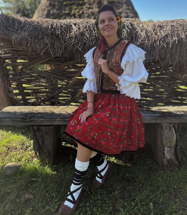 Cine este Maria Mihali, logodnica lui Alexandru Nazare? Detalii neștiute despre artista care i-a cucerit inima ministrului Finanțelor