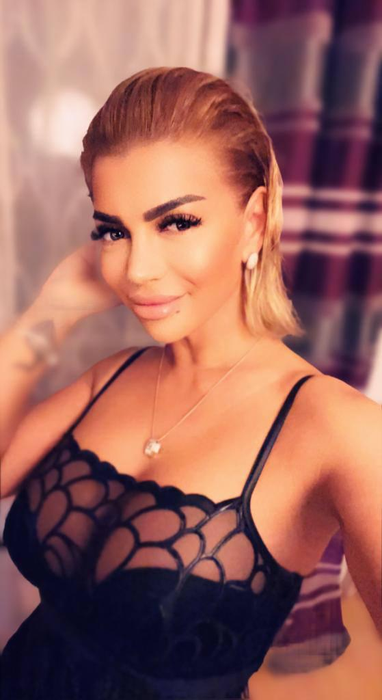 Petronela Papuc, iubita lui Cosmin Bălcăcean, un cunoscut milionar
