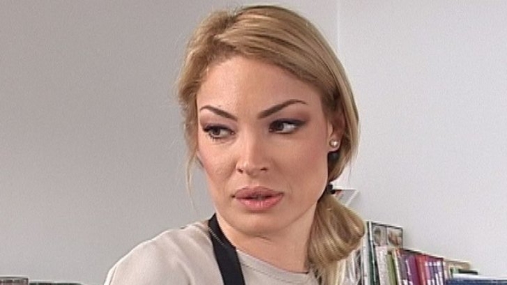 Urmează să devină mamă, dar are totuşi un motiv de tristeţe! Cine îi lipseşte VALENTINEI PELINEL 