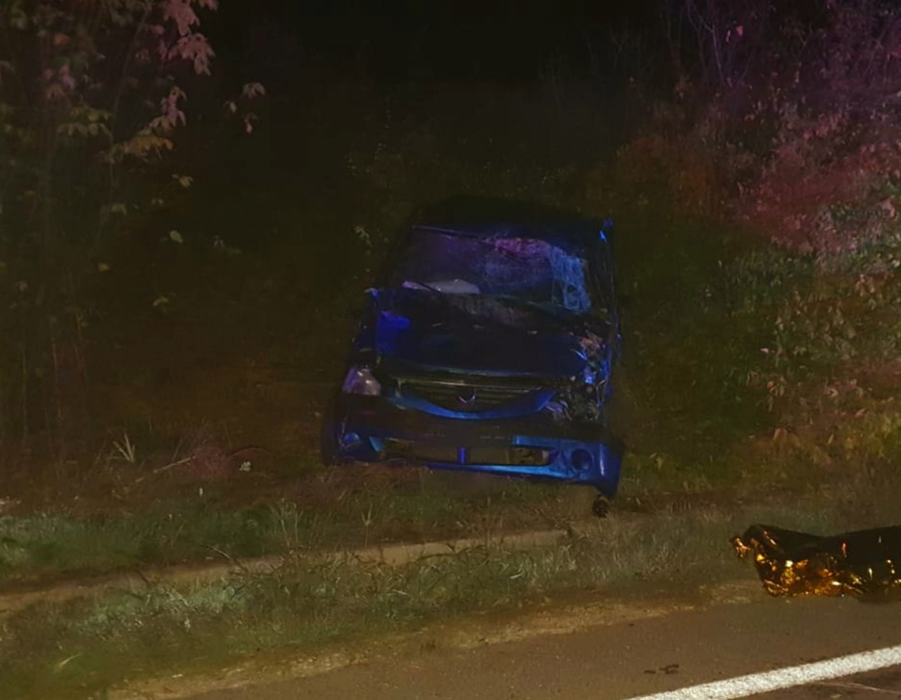 Accident grav în Giurgiu. Doi oameni au murit, după ce mașina în care se aflau s-a răsturnat