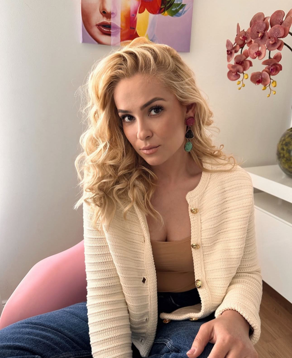 Cum arată fosta soție a lui CRBL după divorț. Sursa foto: social media