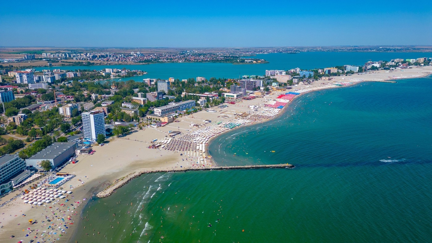 Cheltuieli de lux pe litoral de 1 mai! Nota de plată care a uimit într-un club din Mamaia Nord