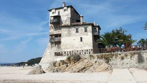 Grecia, locul în care românii sunt dispuși să se mute vara. Câți bani costă o casă cu vedere la mare în Halkidiki