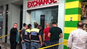 Curs valutar BNR miercuri. Nu e păcăleală de 1 Aprilie. Câți lei costă azi 1 euro