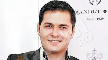 Liviu Varciu cauta profesioniste! Isi deschide club la inceputul lunii  viitoare si angajeaza numai fete frumoase