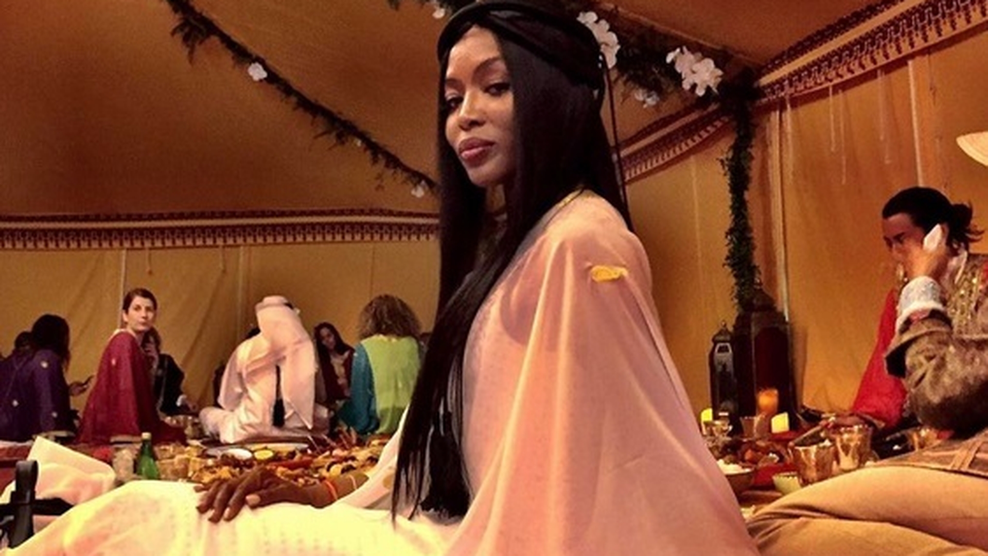Naomi Campbell, în doliu! Un bărbat important din viaţa fotomodelului a murit