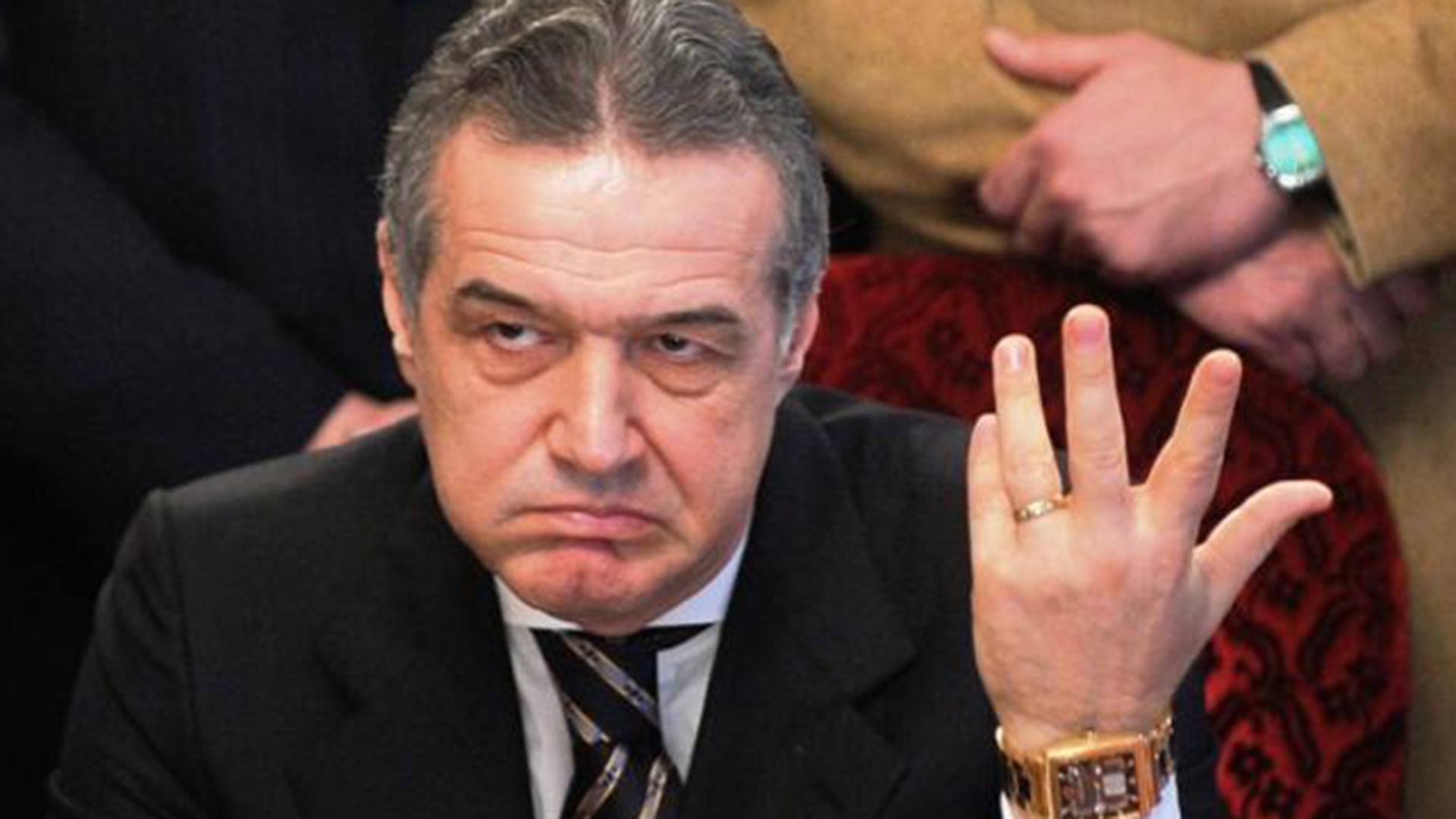 Si-au batut joc de banii primiti de la Gigi Becali! Gestul revoltator facut de aceasta familie NEVOIASA!