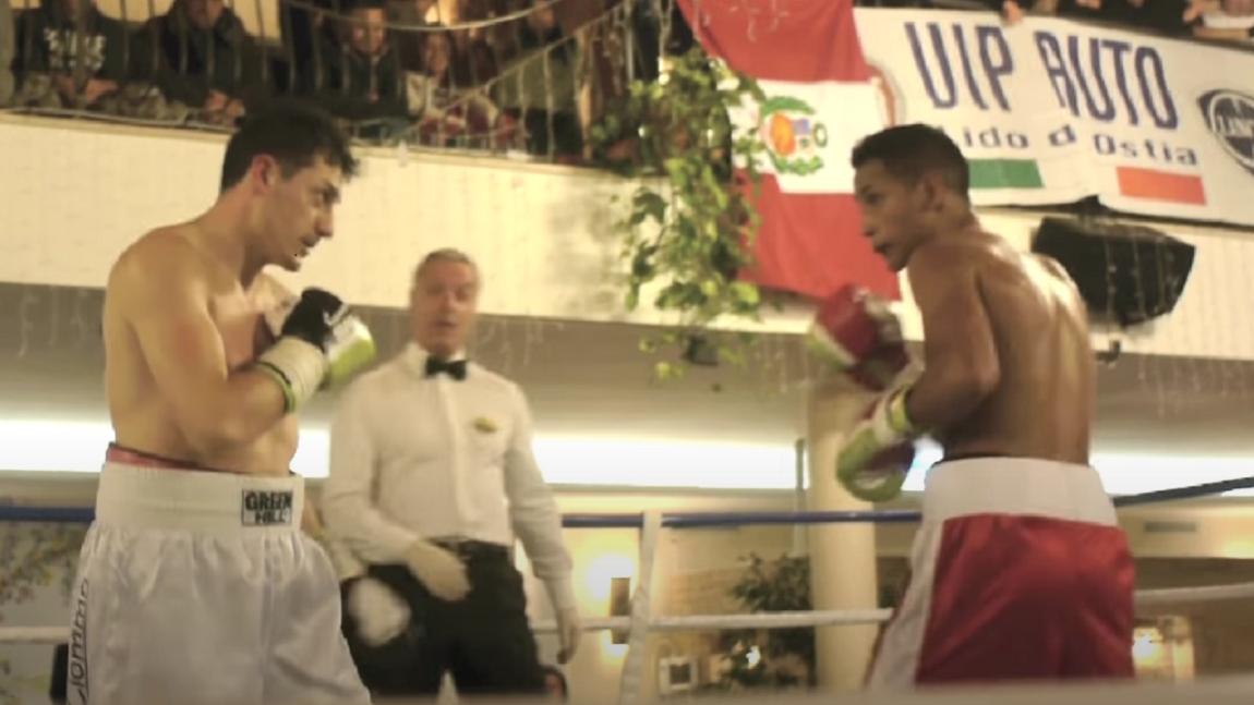 Luigi, un boxer italian, continuă să urce în ring de aproape 20 de ani, fără să câștige. Cât primește pentru fiecare luptă