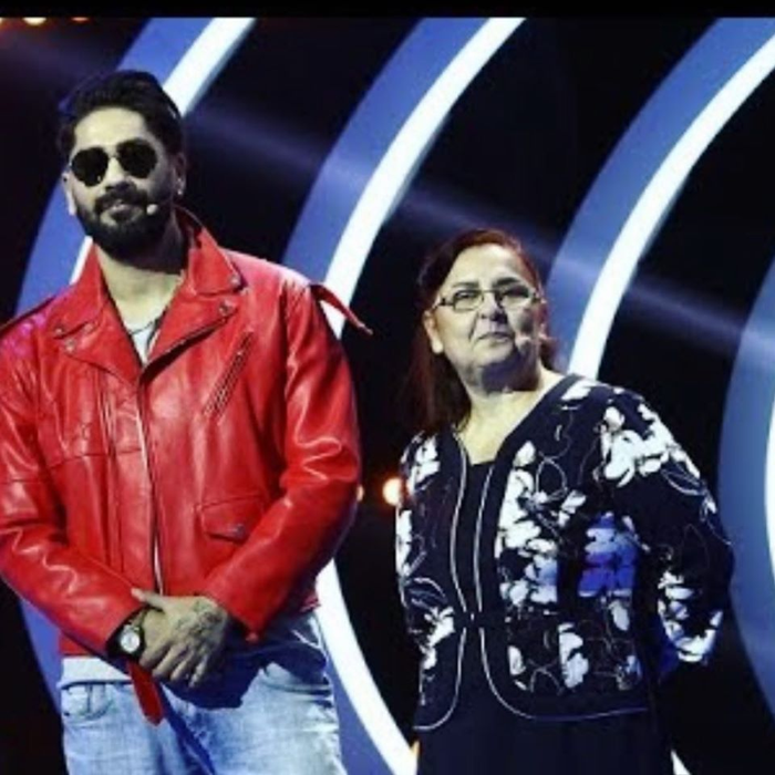 Connect-R, mesaj emoționant pentru mama sa: ”Și erau cam 8 pe la părinți, dar una în toate cele , dar …”