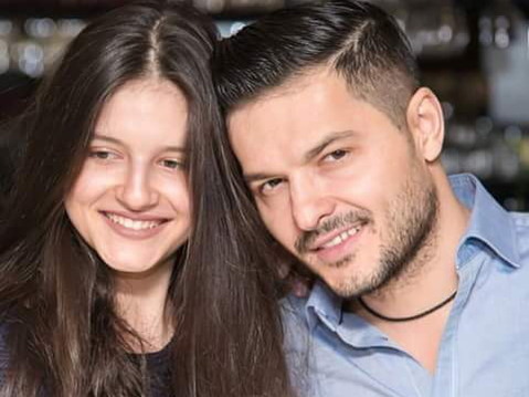 Carmina îşi iubeşte enorm tatăl şi abia aşteaptă să aibă o surioară