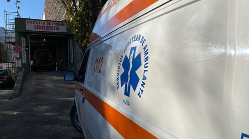 Un elev de 14 ani din Botoșani a murit după ce a căzut ca secerat în sala de sport