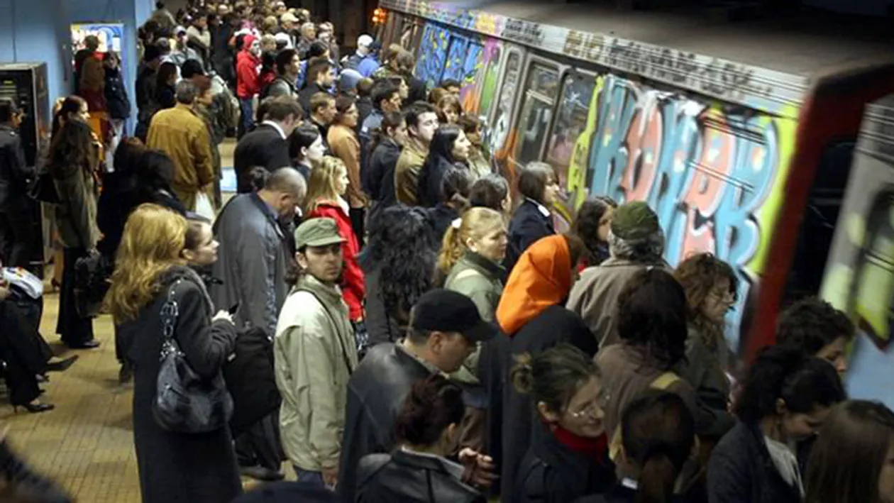 Tragedie in Duminica Infricosatei Judecati! Un barbat a murit, dupa ce a cazut sub metrou in statia Eroilor