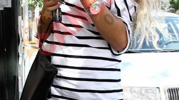 Emmy, jefuita in club