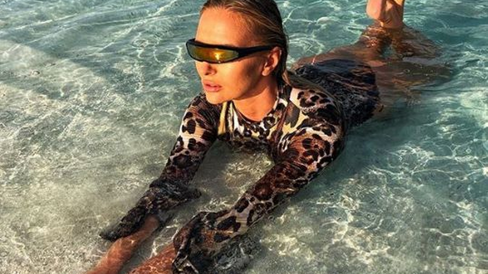 Super fotografie postată de Delia. Fanii au rămas cu gura căscată. “În caz că se întreabă cineva cum...”