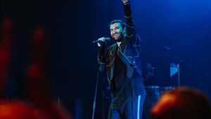 SMILEY în lacrimi la concertul său aniversar de la Arenele Romane: „E prima dată când mi se întâmplă...“