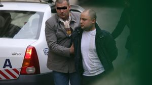 Incredibil! ”Pistolarul din Militari” a umilit Justiţia! A primit daune de 1000 €  din cauză că…