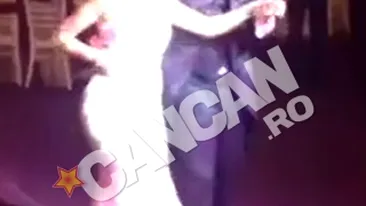 Fiul Matildei Pascal Cojocarita si aleasa lui au luat lectii de la Bursucu pentru valsul perfect. Imagini exclusive cu dansul mirilor