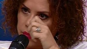 Luminița Anghel, bătută de fostul iubit: ”M-a luat pe capotă și m-a ridicat în aer”