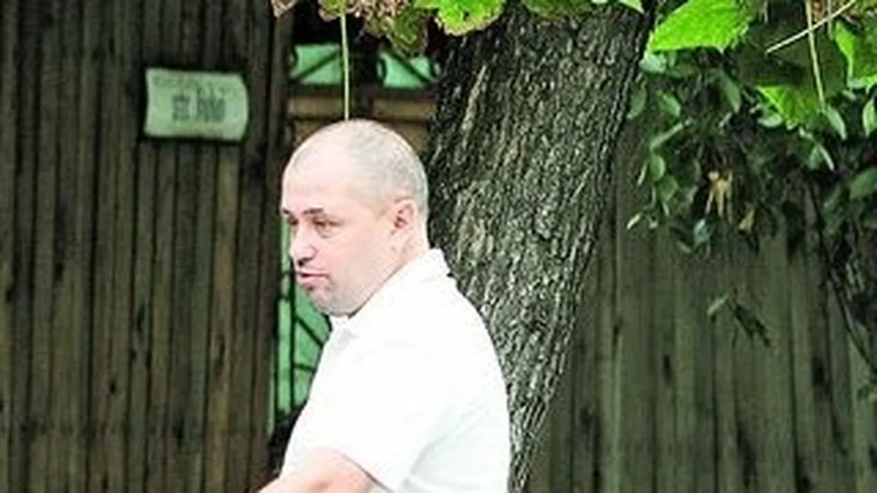 Primarul localitatii, Valentin Saghiu, are multe planuri si bani putini: Daca Murfatlar ar plati datoria, as asfalta strazile