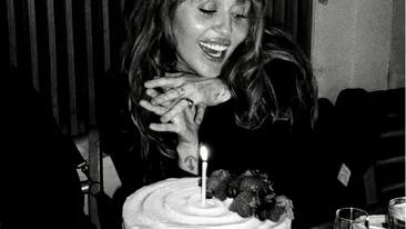 Nunta anului în showbiz! Cântăreața a primit un inel cu diamant care valorează cât un penthouse!