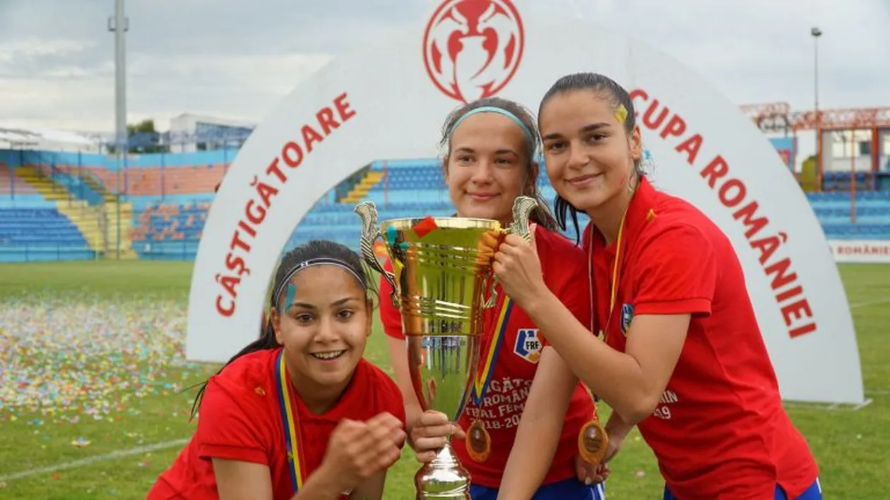 Cluburile de Liga 1 obligate să-și facă echipe de fotbal feminin!