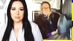 Prima imagine după externare cu Mioara Roman. Oana și-a adus mama acasă după intervenția suferită