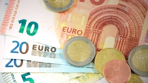 Curs BNR, 22 mai 2023. Euro, în scădere. Cât costă azi moneda europeană