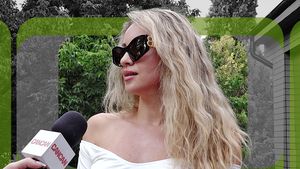 Interviu tulburător cu Otniela, la jumătate de an de la moartea mamei sale: ”Era pe morfină și tot suferea!” + ”Am visat că mă căsătoream, iar ea...”