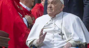 Marele regret cu care Papa Francisc a murit. S-a confesat medicilor săi iar aceștia fac dezvăluirea abia acum
