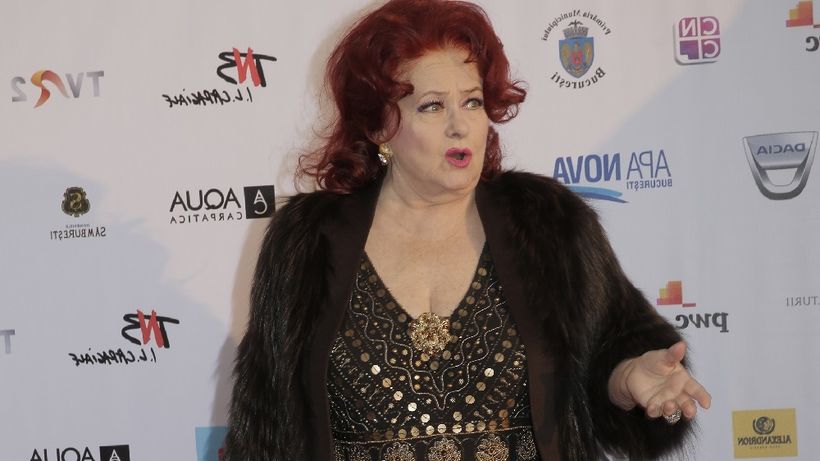 Imagini LIVE de la despartirea de marea actrita! Romania isi ia „adio” de la Stela Popescu!